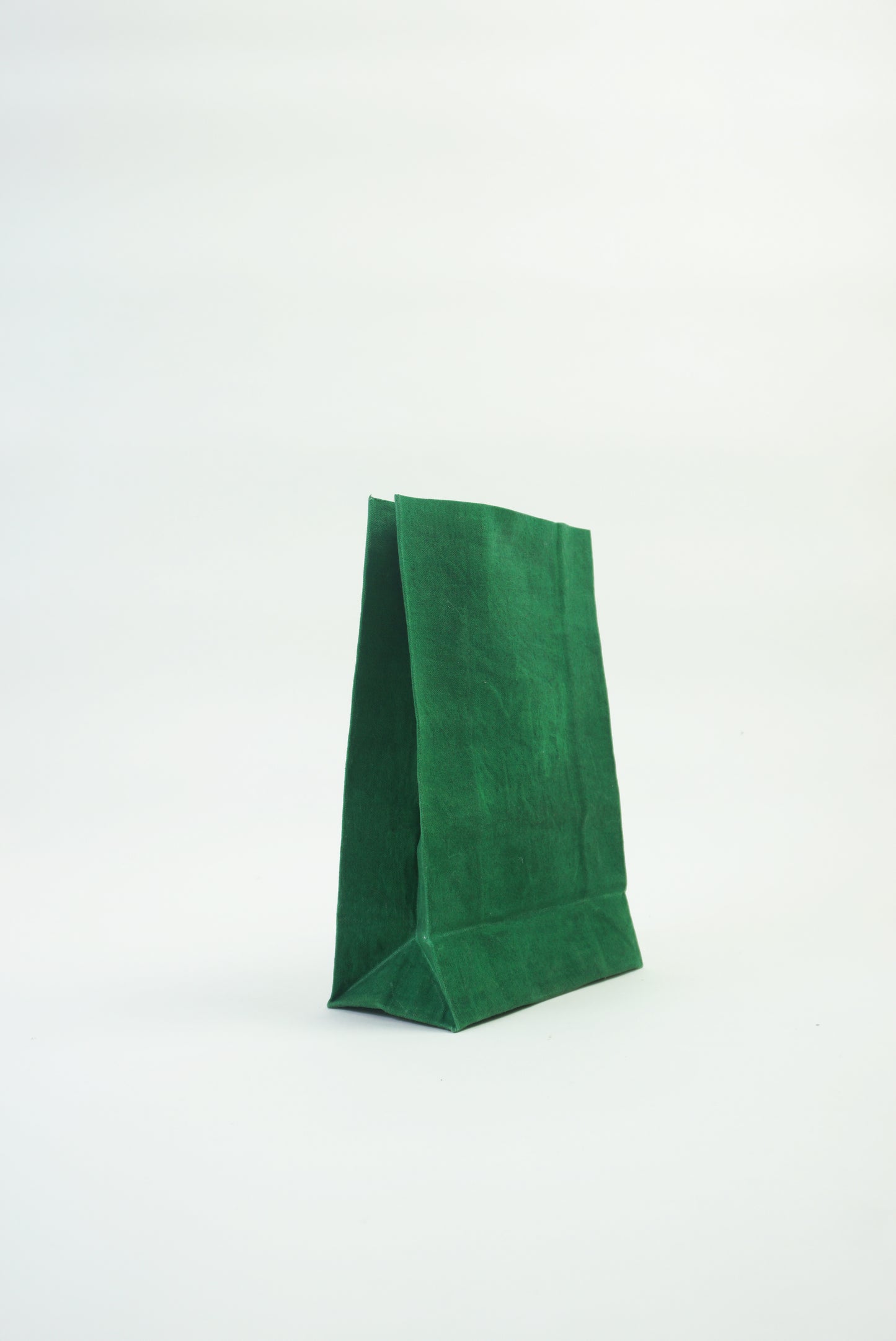 GREEN Beeswax wrap lunch bag made by naturally dyed cotton and organic beeswax
