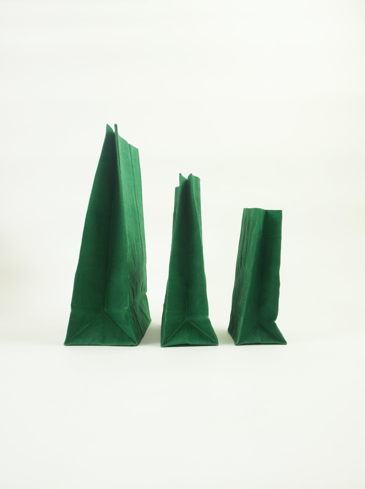GREEN Beeswax wrap lunch bag made by naturally dyed cotton and organic beeswax