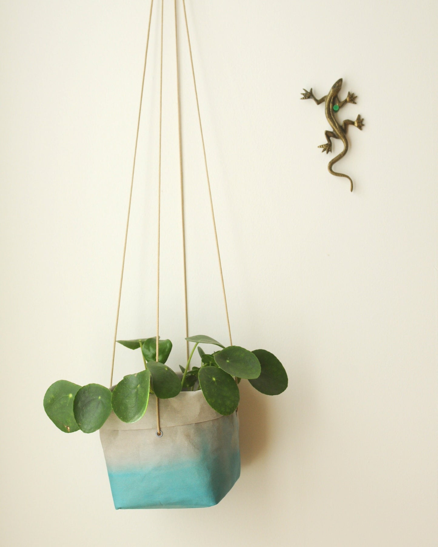 Summer planter, hanging paper planter made from washable paper