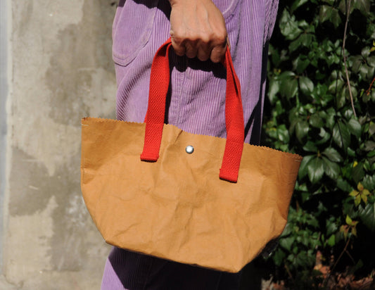 Lunch bag made from washable & reusable brown kraft paper