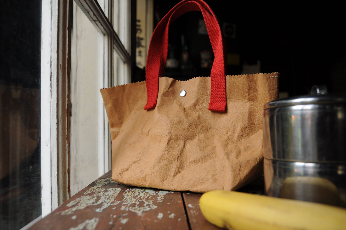 Lunch bag made from washable & reusable brown kraft paper