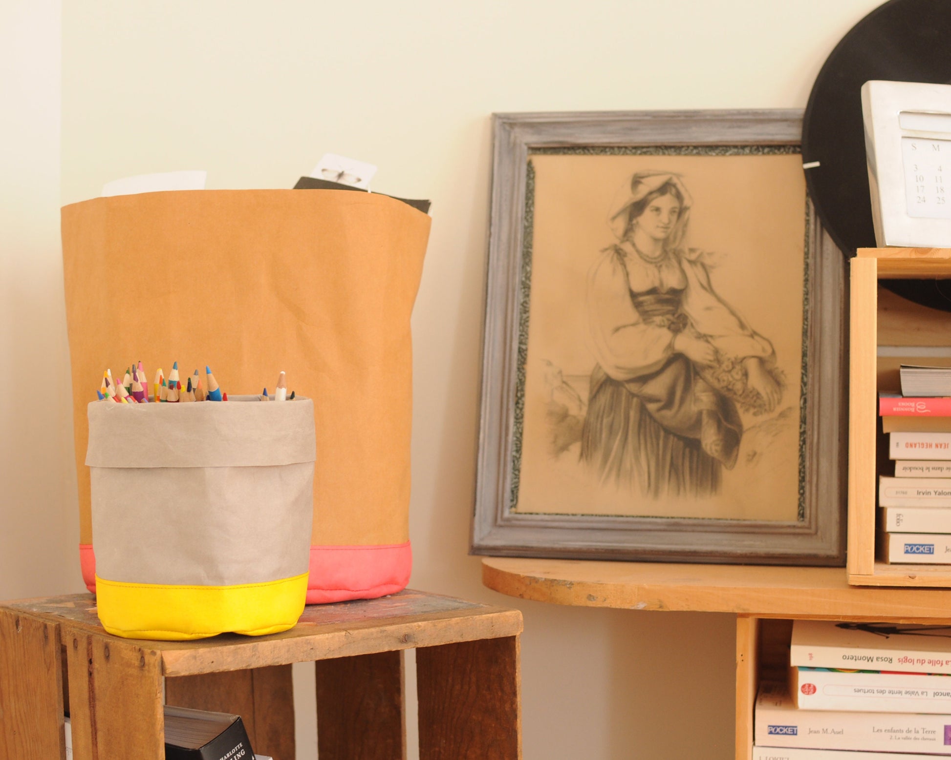 Round Waste Basket, Pen holder, made by washable paper in grey with yellow, brown with red. Vegan leather basket for your living room